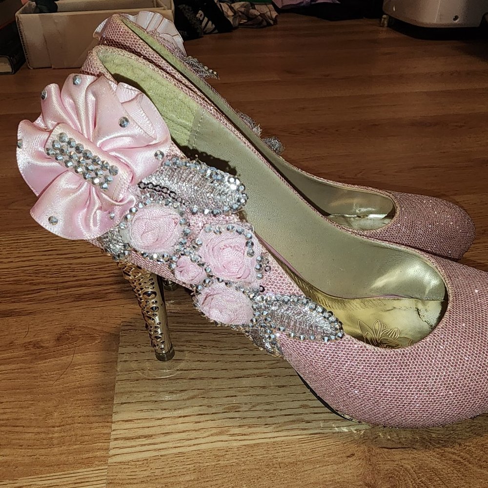 Pink dress heels